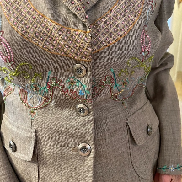 Kay Unger Embroidered 2 pc Slack Suit - Picture 3 of 9